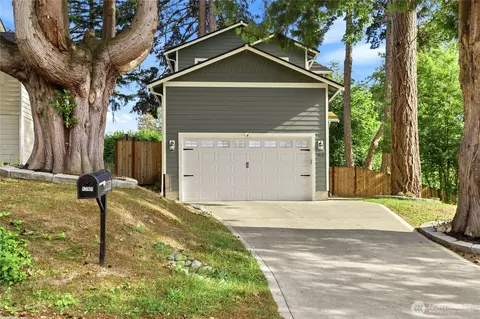3631 W F St, Bremerton, WA 98312