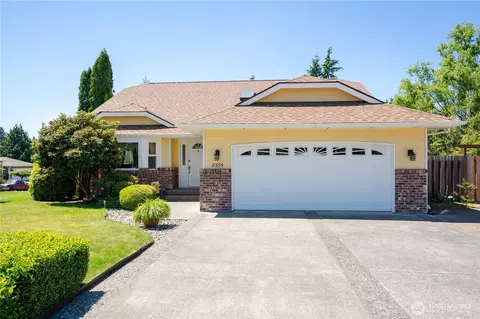 8555 Bender Rd, Lynden, WA 98264