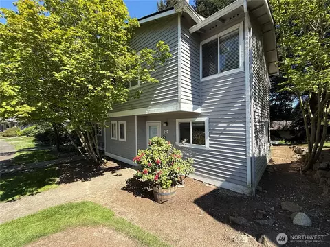 Exterior - 1526 192nd St SE #P4, Bothell, WA 98012 photo 3 of 4