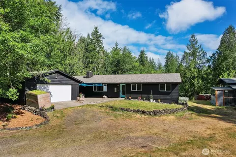 2958 NW Four Wheel Dr, Seabeck, WA 98380