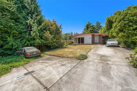 16615 10th Ave SW, Burien, WA 98166