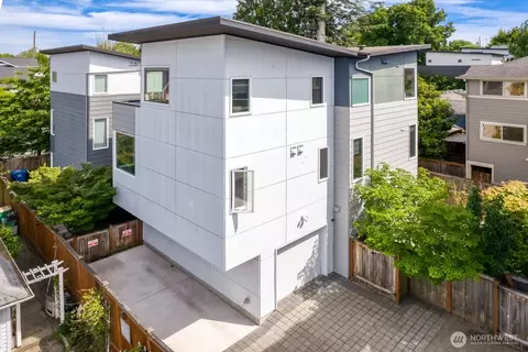 6533 34th Ave SW #B, Seattle, WA 98126