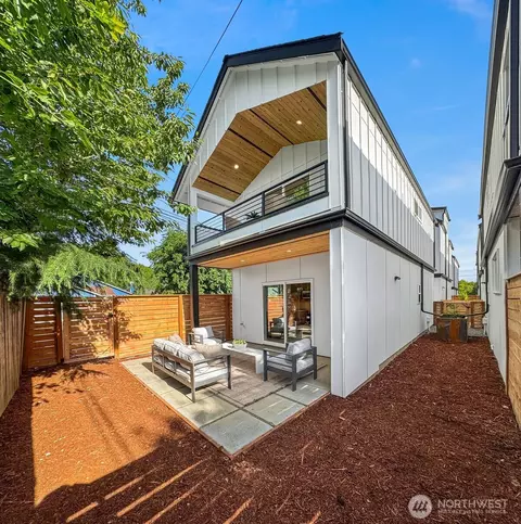 9010 5th Ave S, Seattle, WA 98108