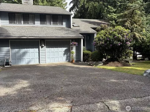 22121 4th Ave SE, Bothell, WA 98021