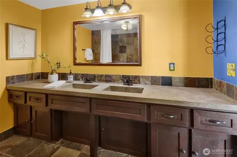 Bath - 3825 Cabrant Rd, Everson, WA 98247 photo 1 of 3