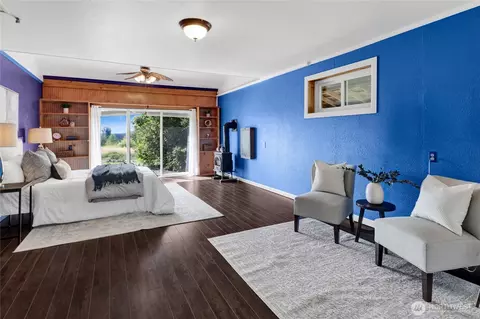 Bedroom - 3825 Cabrant Rd, Everson, WA 98247 photo 1 of 10