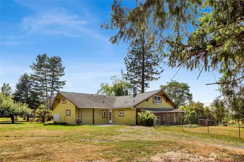Exterior - 3825 Cabrant Rd, Everson, WA 98247 photo 2 of 9
