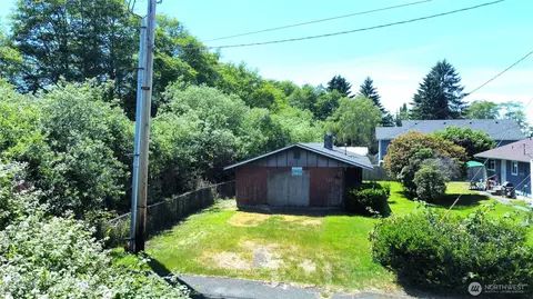 813 S Exchange St, Aberdeen, WA 98520