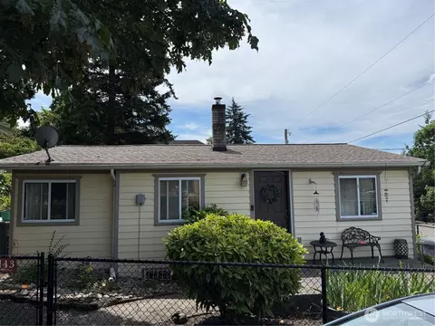 4143 W E St, Bremerton, WA 98312