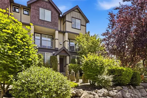 19439 1st Ave S #E4, Normandy Park, WA 98148