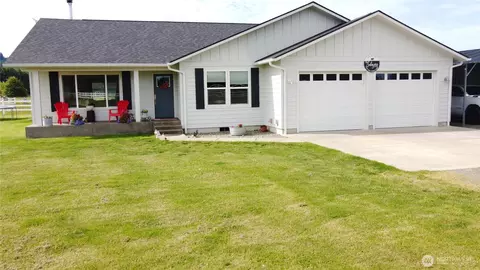 1040 Ashwood Ln, Forks, WA 98331