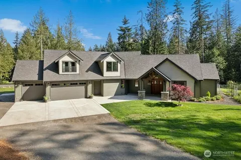 2415 44th Ave NW, Olympia, WA 98502