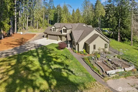 2415 44th Ave NW, Olympia, WA 98502