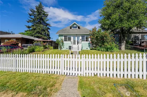 2424 Cleveland Ave, Everett, WA 98201