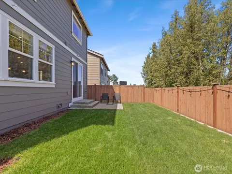 Exterior - 2809 193rd Pl SE, Bothell, WA 98012 photo 4 of 5