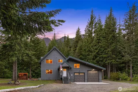 5451 Kachess Lake Rd, Easton, WA 98925