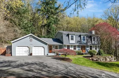 7238 Lakemont Blvd SE, Bellevue, WA 98006