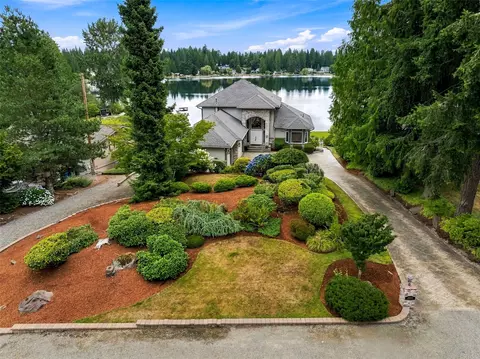 30848 W Lk Morton Dr Se Dr SE, Kent, WA 98042