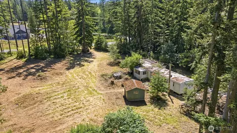 658 Lewis Ln, Camano Island, WA 98282