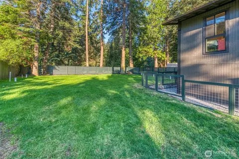 Exterior - 617 Buckhorn Rd, Eastsound, WA 98245 photo 11 of 12