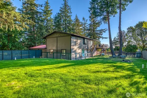 Exterior - 617 Buckhorn Rd, Eastsound, WA 98245 photo 4 of 12