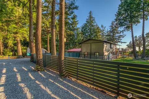 Exterior - 617 Buckhorn Rd, Eastsound, WA 98245 photo 3 of 12