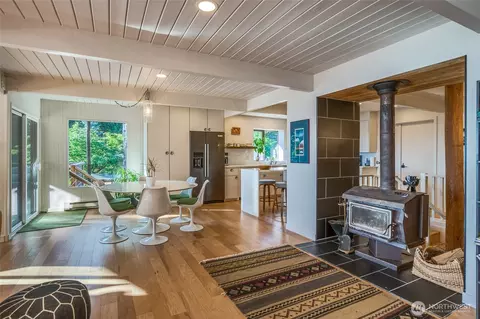 Dining - 617 Buckhorn Rd, Eastsound, WA 98245 photo 2 of 2