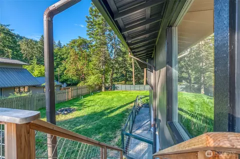 Exterior - 617 Buckhorn Rd, Eastsound, WA 98245 photo 8 of 12