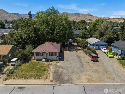 1012 Yale Ave, Wenatchee, WA 98801