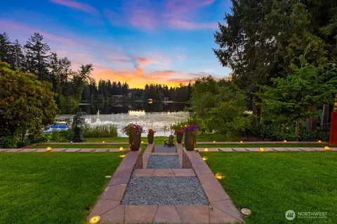 7505 185th Ave E, Bonney Lake, WA 98391