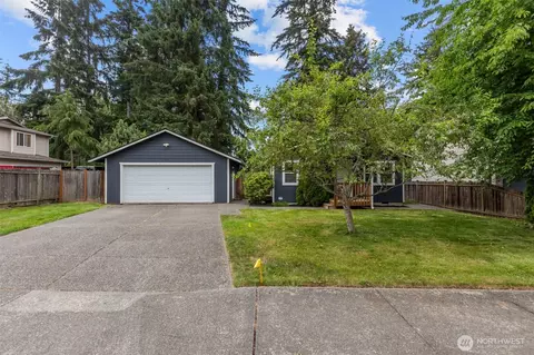 2015 104th St SW, Everett, WA 98204