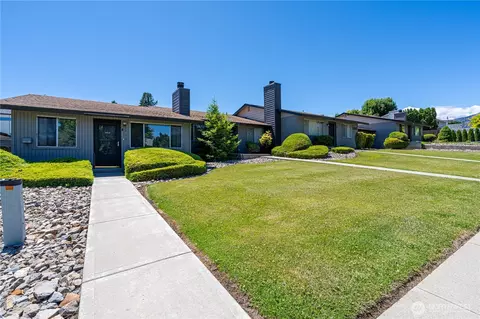 340 Pear Ln #1-8, Wenatchee, WA 98801