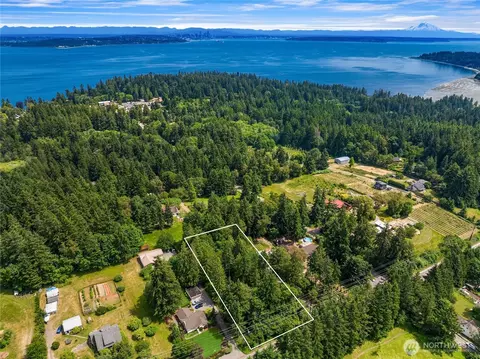 113 Nn North Madison Ave NE, Bainbridge Island, WA 98110