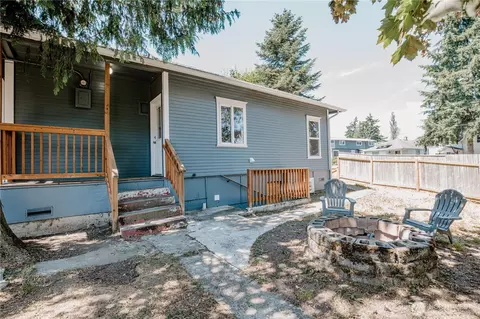 Exterior - 3714 22nd St, Everett, WA 98201 photo 12 of 20