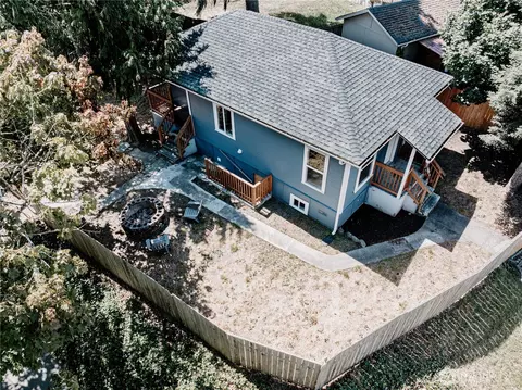 Exterior - 3714 22nd St, Everett, WA 98201 photo 14 of 20