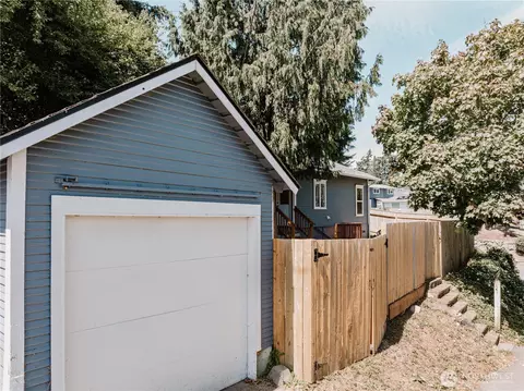 Exterior - 3714 22nd St, Everett, WA 98201 photo 19 of 20