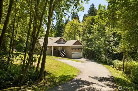8706 Long Lake Rd SE, Port Orchard, WA 98367