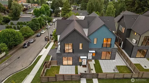 18603 104th Ave NE UNIT A, Bothell, WA 98011