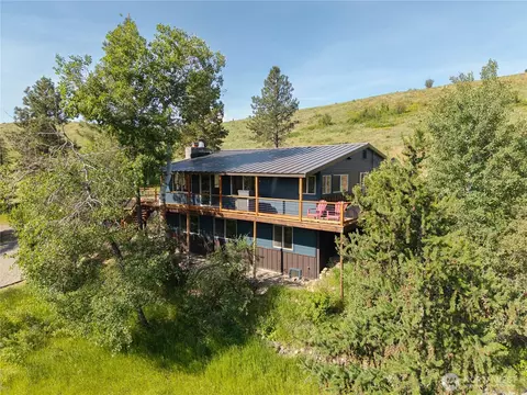 29 Signal Hill Rd, Twisp, WA 98856