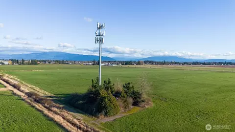 8976 Double Ditch Rd, Lynden, WA 98264