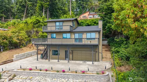 2123 Stoney Beach Ln, Oak Harbor, WA 98277