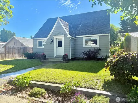 411 Ash St S, Omak, WA 98841