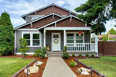 3608 W Fifth, Anacortes, WA 98221