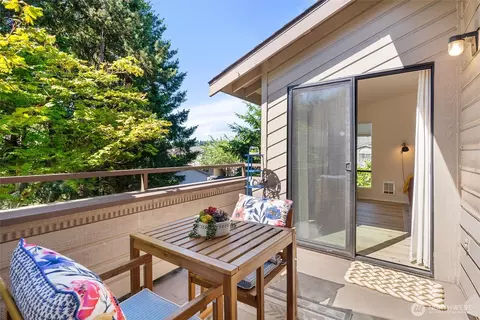 15123 Sunwood Blvd #GG33, Tukwila, WA 98188