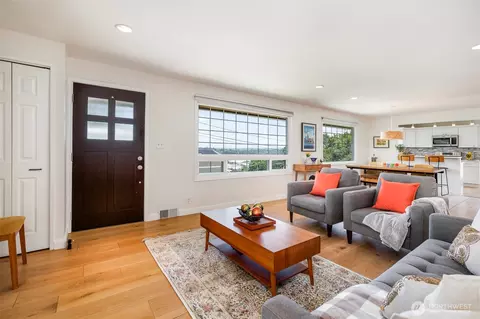 2515 S 118th St, Burien, WA 98168