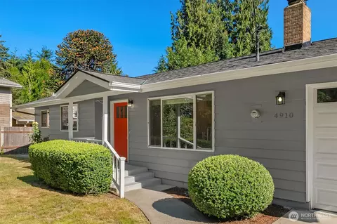 4910 NE 7th St, Renton, WA 98059