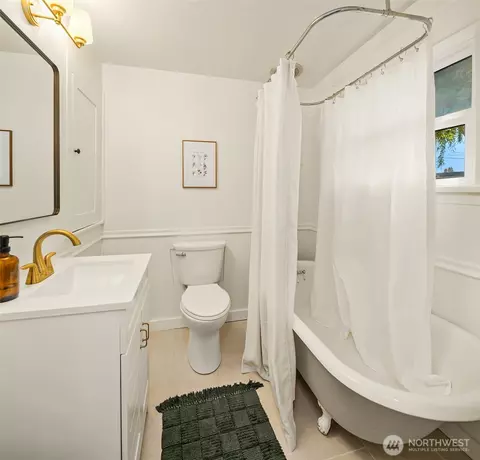 Bath - 1911 Rucker Ave, Everett, WA 98201 photo 1 of 3