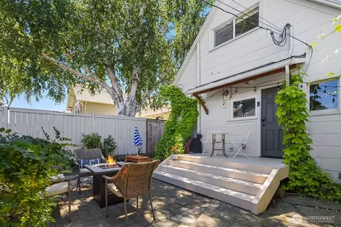 Exterior - 1911 Rucker Ave, Everett, WA 98201 photo 3 of 5