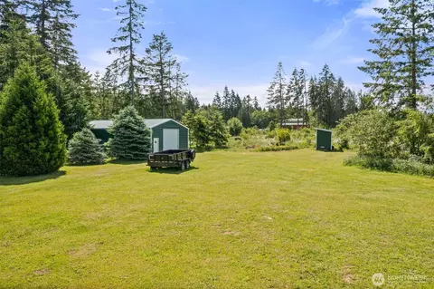 Exterior - 1090 Middle Fork Rd, Onalaska, WA 98570 photo 9 of 12