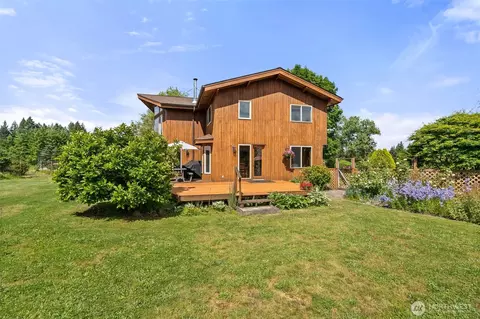 Exterior - 1090 Middle Fork Rd, Onalaska, WA 98570 photo 2 of 12